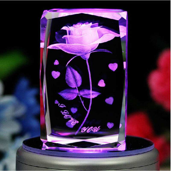 水晶激光內(nèi)雕機了解一下效果