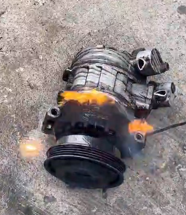 汽車零部件怎樣用激光除銹機進行清洗呢？