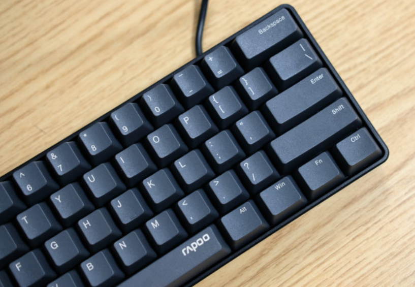 紫外激光打標機在電子行業(yè)中有那些應(yīng)用呢？  第2張