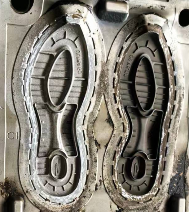 激光清洗鞋子模具：高效，不傷模具，環(huán)保